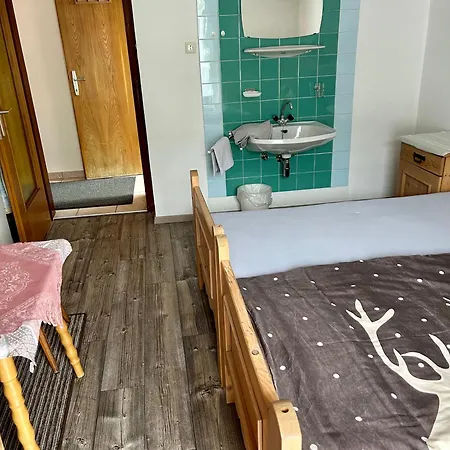 Apperle アパート ゲッツェンス